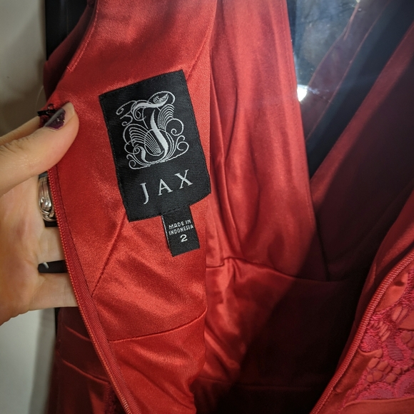Red Jax satin/lace/floral dress sz 2 - Picture 7 of 7